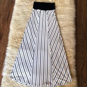 Gilli Maxi skirt